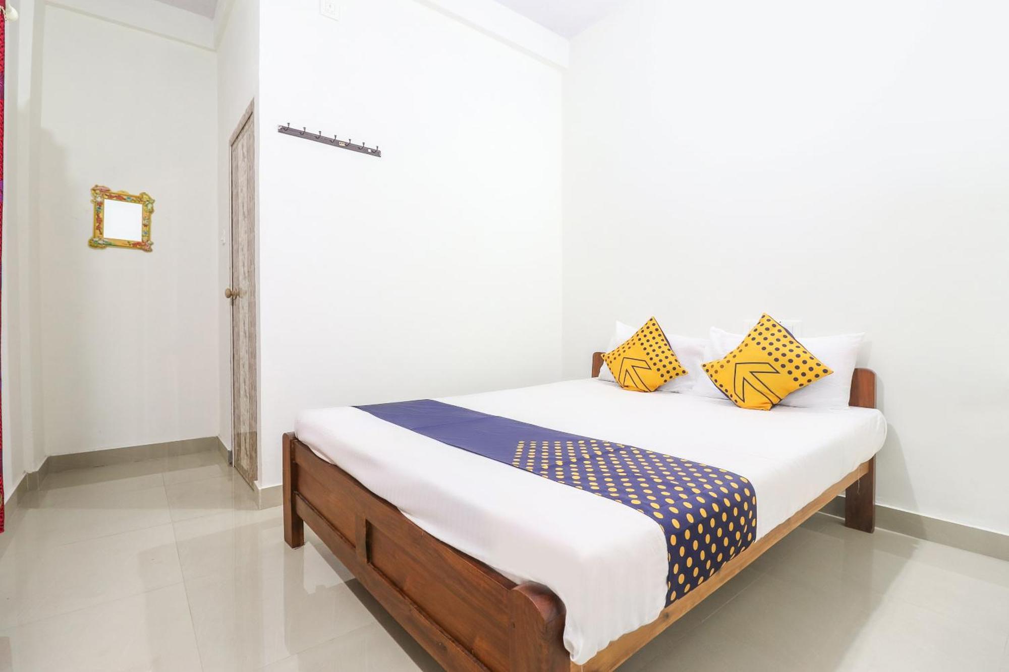 Spot On Rohini Inn Kadampuzha Kottakkal Exterior photo